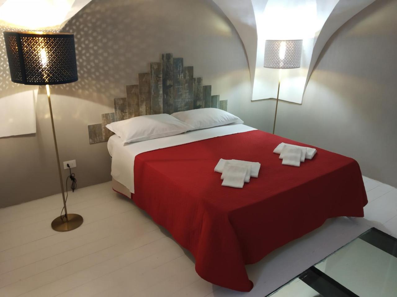 Aparthotel Dimora "I Santi Patroni" Lecce Exterior foto